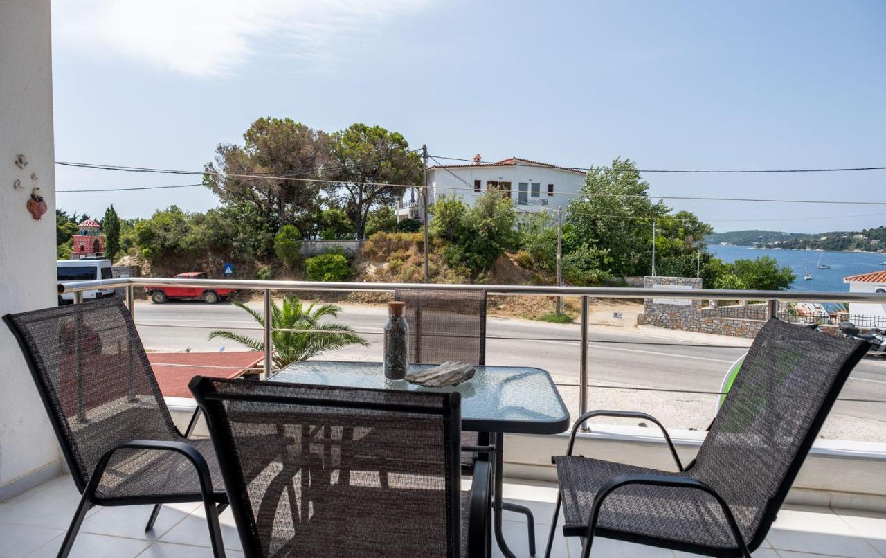 Iridanos Apartments Skiathos stad Exteriör bild