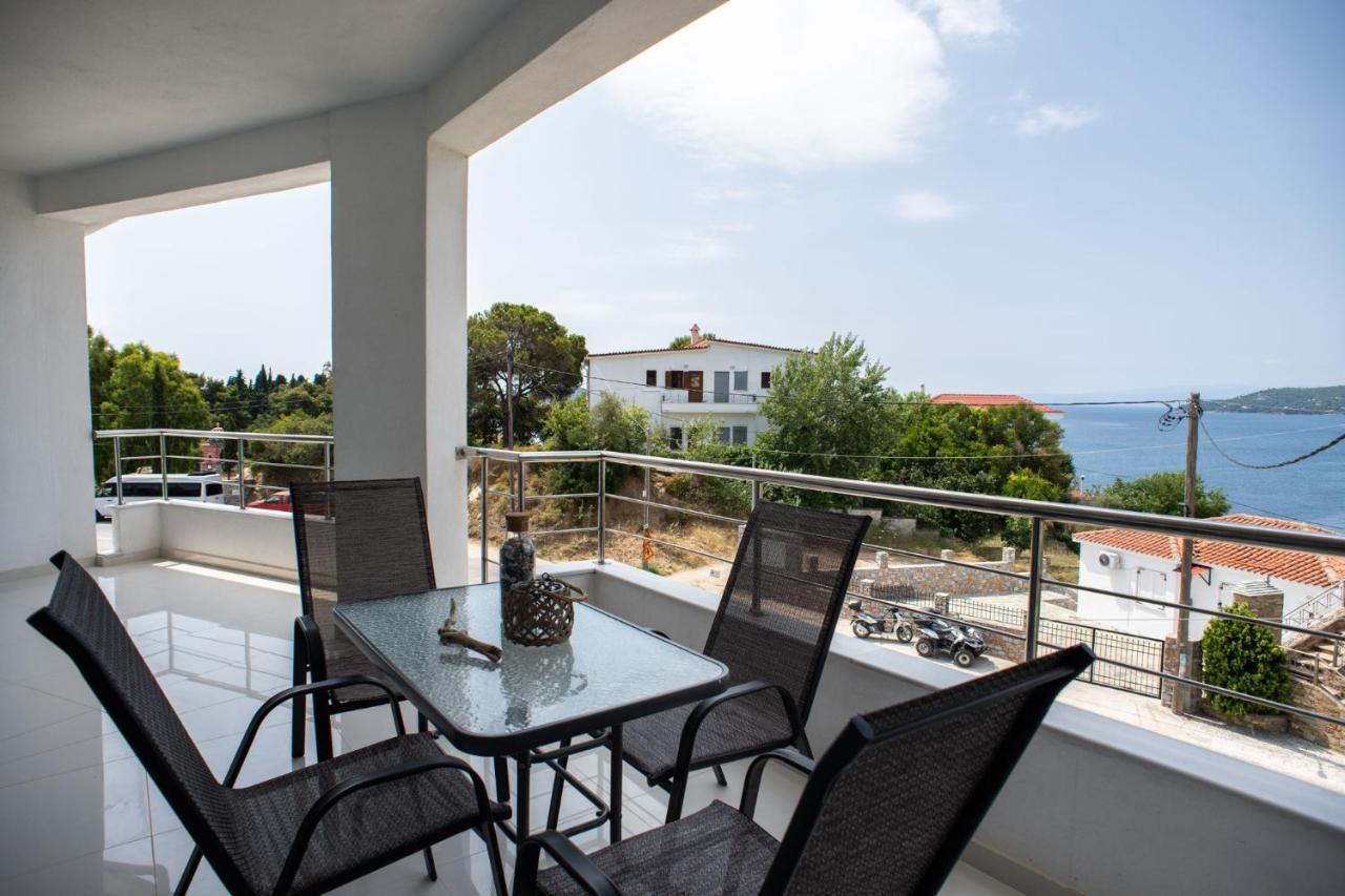 Iridanos Apartments Skiathos stad Exteriör bild